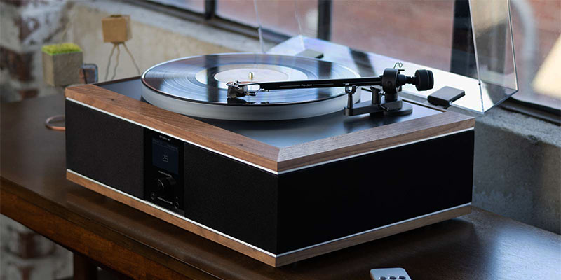 All in one turntable