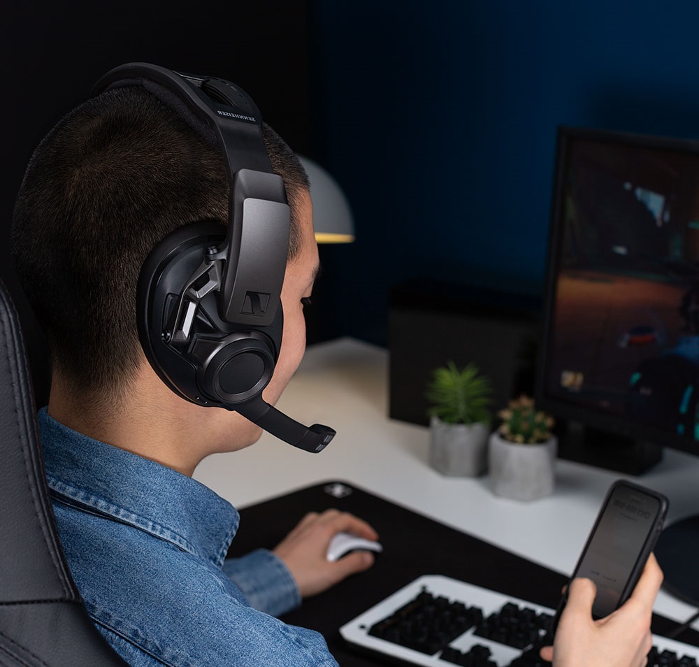 Wireless gaming clearance headset vs wired
