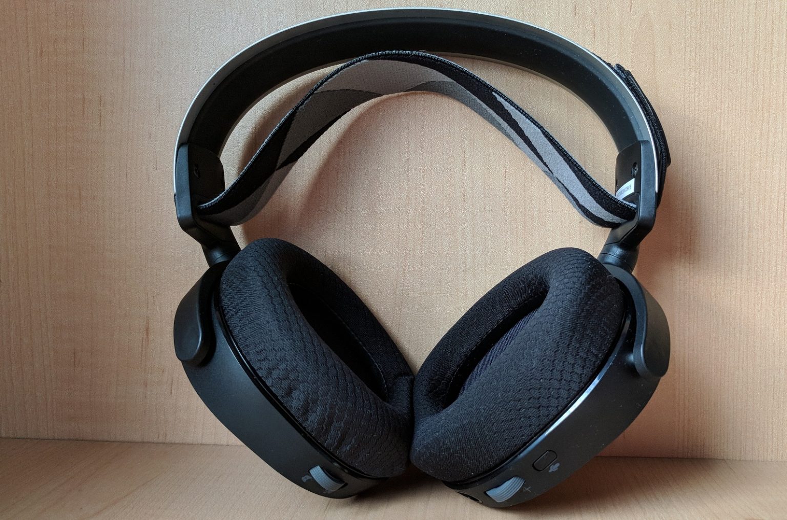 Wired vs wireless gaming headset Life Lines to Healing